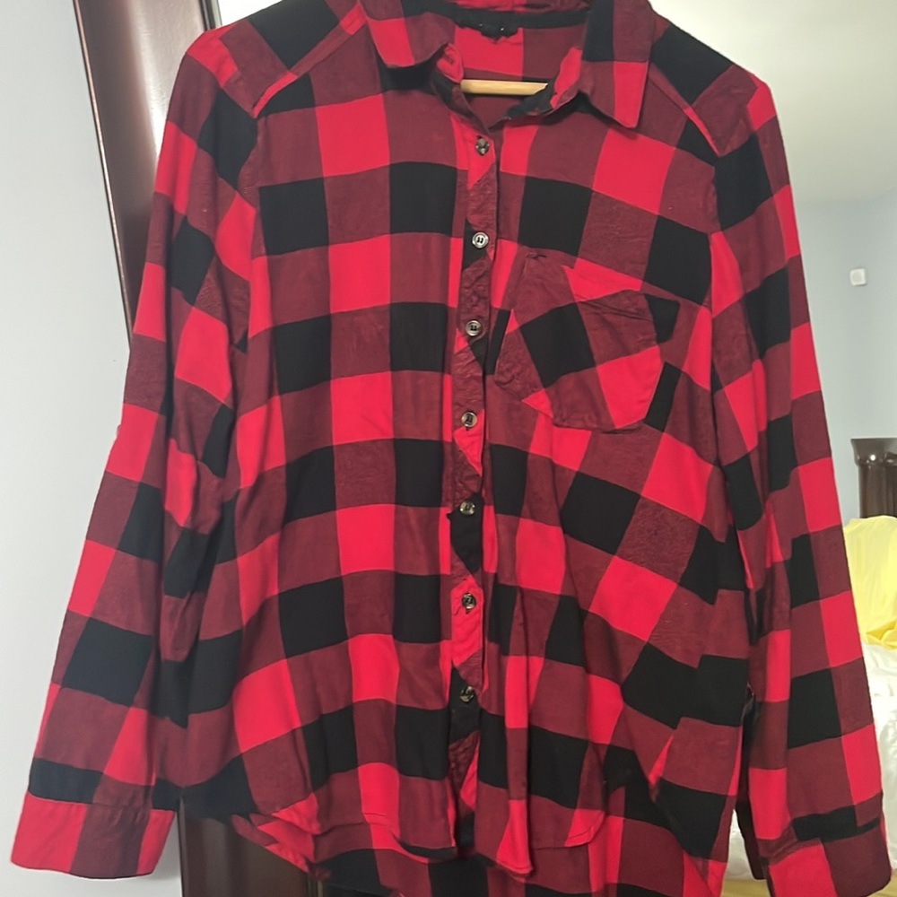 Shirt - Picture 2 of 4